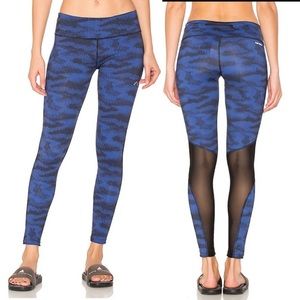Varley Decker Crop Leggings Navy Camo Mesh Size‎ M